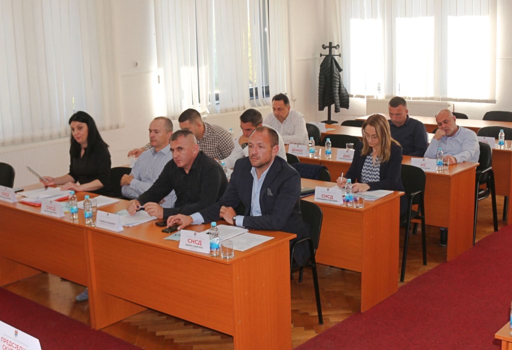 Рогатица: Водовод за Пљешевицу, Ћемановиће и Доње Сељане предат на управљање ЈКП „Врела Сељани“